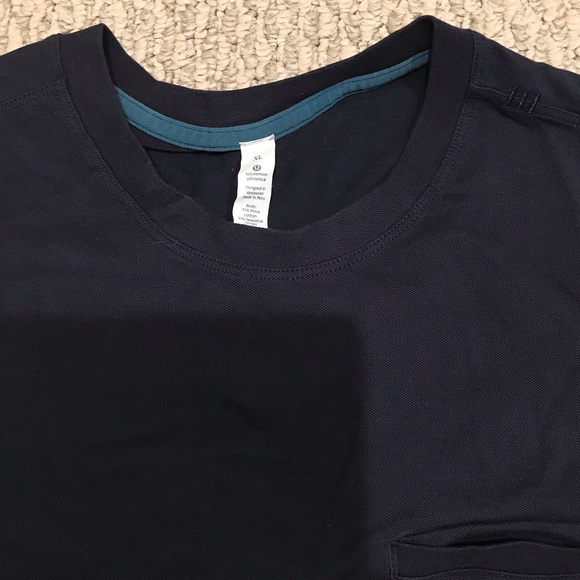 Lululemon Mens L/S Pocket Tee (Black) - Picture 2 of 3